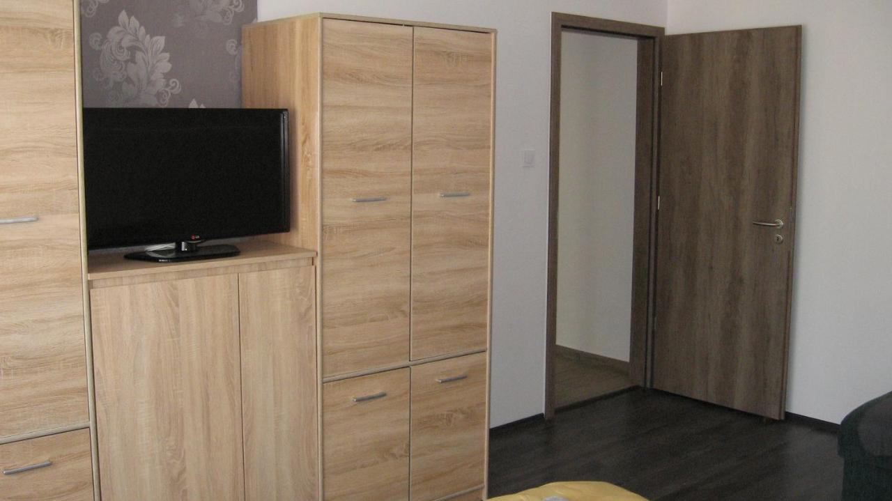 Appartamento Hz Apartman Miskolc Esterno foto